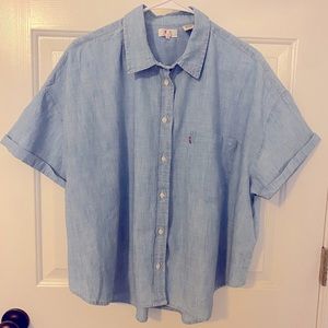 Levi’s short button down denim shirt